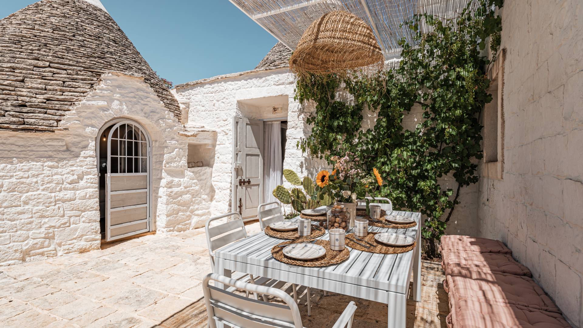 TaylorMade PUGLIA - Holiday Rental & Property Management